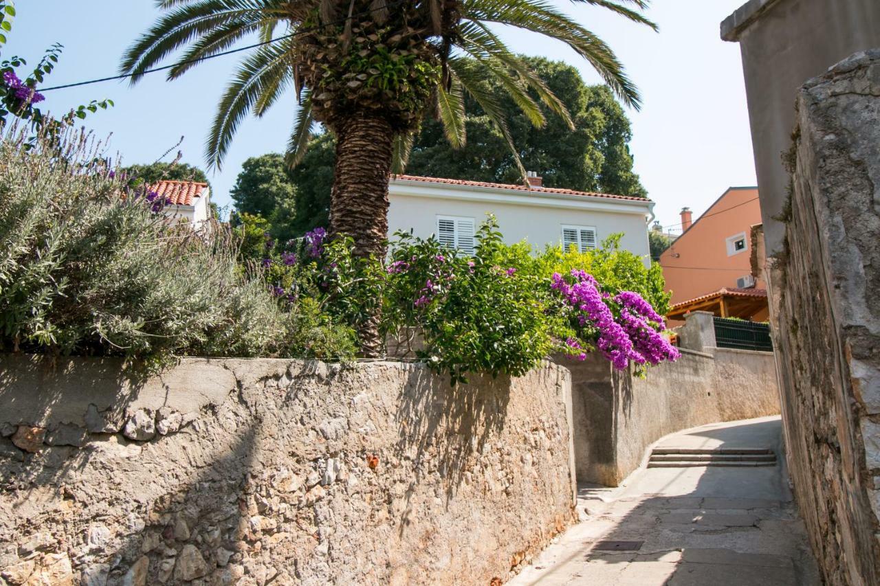 Apartman Pia Mali Lošinj Екстериор снимка